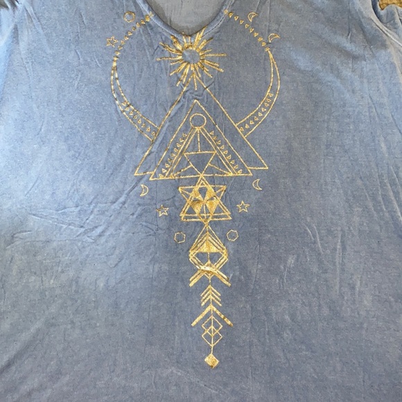 Madden NYC- Blue and Gold Cold Shoulder Top - Picture 3 of 4